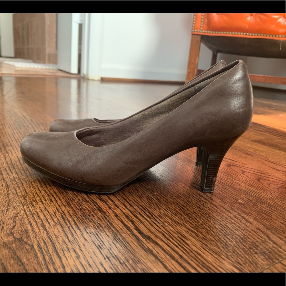 Clarks Artisan Tempt Appeal Pumps - Dark Brown